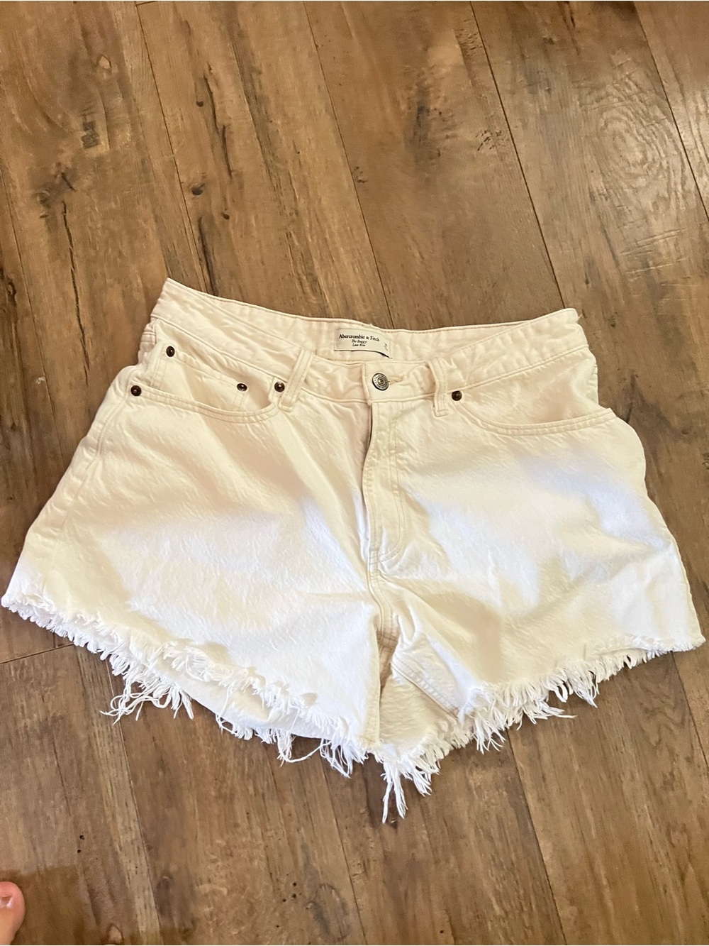 Abercrombie & Fitch Off-White high waisted Frayed Hem Denim Shorts